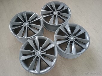 Alu kola 5x114,3 r17 - 8