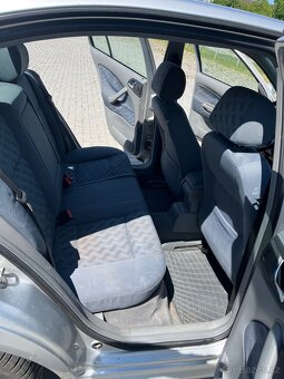 Škoda Octávia - 8
