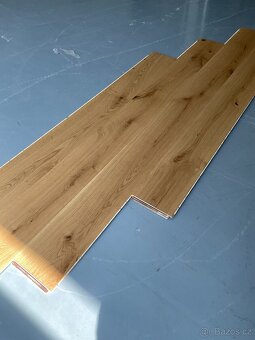Dub Hnědý - Třívrstvá dřevěná dubová podlaha, 220x18cm - 8