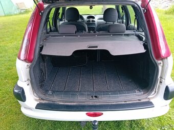 Prodám Peugeot 206 SW 1.4 hdi r.v 2003 - 8