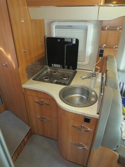 Prodám obytné auto Hymer T554 cl - 8