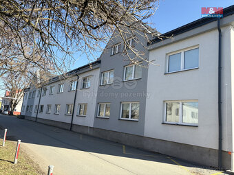 Pronájem bytu 1+kk, 28 m², Pardubice - 8