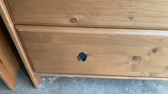 Ikea Leksvik komoda dřevo masiv Hemnes - 8