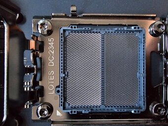 ASUS ROG CROSSHAIR X670E HERO - 23 měsíců záruka Alza - 8