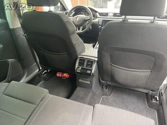 Škoda Superb 2,0 TDI DSG r.v. 2016 combi černé, tažné - 8