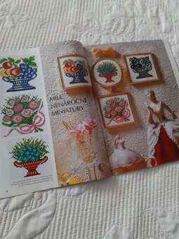 Kniha "Hladkovaná výšivka" + 2 časopisy + bavlnky - 8