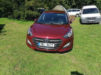 Hyundai i30 kombi 1.6 CRDi 81kW 39033 Km - 8