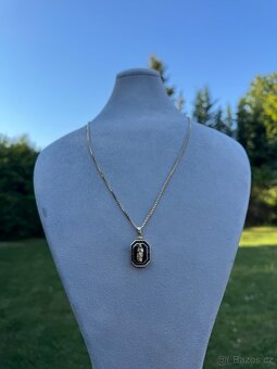 Zlatý řetízek s přívěskem panenky Marie 15.65g 585 14k - 8