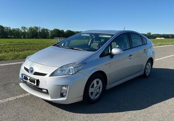 Prius Hybrid - 8