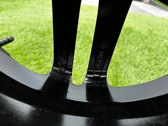 Alu kola 5x112 r19 s pneu (mbaad) - 8