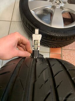 Alu kola Škoda R17 5X112 LETNÍ PNEU 225/45 R17 PEGASUS - 8
