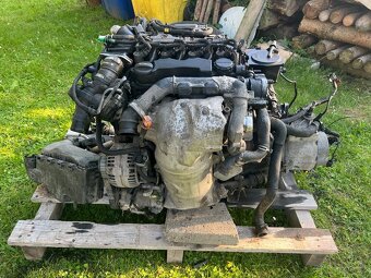 Motor z citroena c4 2006, 66kw 1.6 tdi, 260 000 km najeto - 8