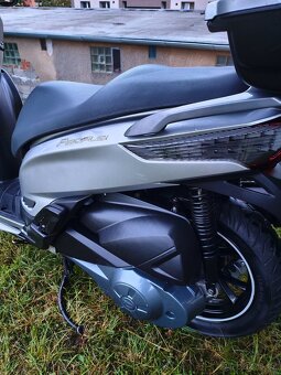 Kymco People 300GTi - 8
