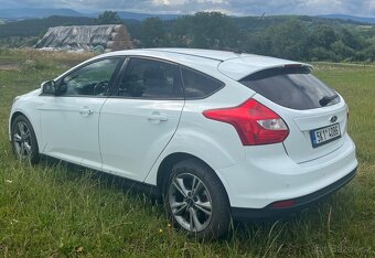 Ford Focus 1.0 EcoBoost Champions Edition - 8
