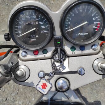 Suzuki GS 500e - 8