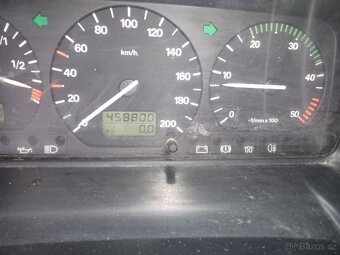 T4 2,5 75kw  5 míst - 8