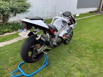 Honda Vtr 1000 sp2 - 8