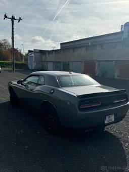 Prodám Dodge Challenger 3.6 V6 - 8