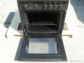 VESTAVNÝ ELEKTRICKÝ SPORÁK/TROUBA WHIRLPOOL,LCD,tř.A,PĚKNÝ - 8