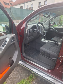 Nissan Pathfinder 2,5 DCI - 8