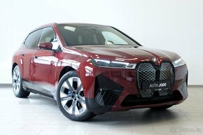 BMW iX xDrive 40, Záruka, Laser,Ventilace,HUD, tažné - 8
