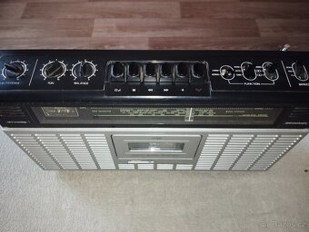 Radiomagnetofon Universum - 8