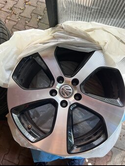 VW Golf 7 GTI Performance - 8