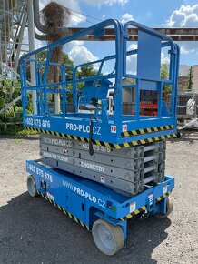 GENIE GS3246 nůžková pracovní plošina AKU 12metrů - 8