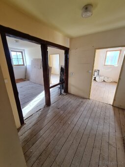 Prodej domu 346 m² + pozemek 899 m² Arnoltice, okres Děčín - 8