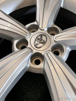 5x114,3 R17 Originál Alu Toyota C-HR - TOP stav - 8