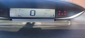 Citroen C4 1.4 benzín r.v. 2007 - 8