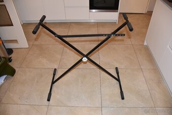 Predám sant.workstation Yamaha MODX 7 Plus - 8