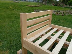 Postel z jasanového masivu - 8