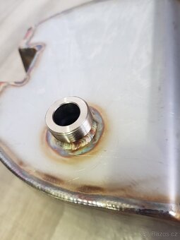 Jawa 50 pionýr, babetta, MUSTANG - NEREZOVÁ nádrž 5,5 - 6l - 8