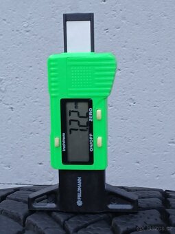 Pěkná zimní orig alu kola Škoda Kamiq 205/55/17 8mm - 8