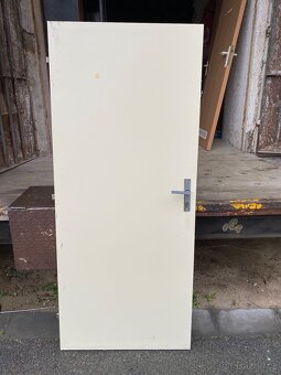 Dveře bílé, hnědé, včetně klik, více kusů- 80,70,60 - 8