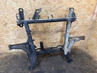 PŘEDNÍ NÁPRAVNICE MERCEDES VITO 638 - 8