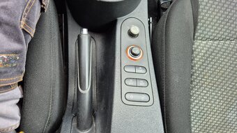 Seat Leon 1,6 nafta 77kw,2010,STK 9/27,servis - 8