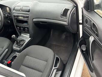 Škoda Octavia II facelift 1.2TSi, r.2010, rozvody, klima - 8