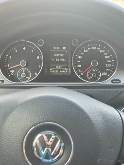 Volkswagen Passat sedan - 8
