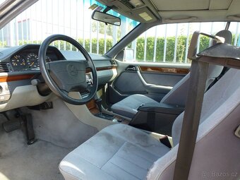 MERCEDES BENZ E 220 - 8