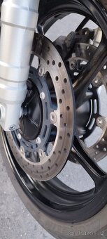 Yamaha Fazer FZ6 – 72 kW, 2006 – najeto pouze 21 000 km - 8