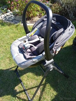 Kočárek s příslušenstvím - 8