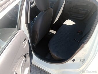 Mitsubishi Space Star - 8