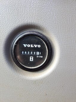 Pásové rypadlo Volvo ECR88D - 8