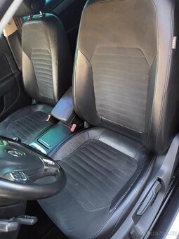 VW PASSAT B7 2.0 TDI - 8