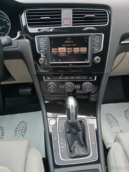 VW GOLF VII 1,4TSI 110kW DSG HIGHLINE 2017 KŮŽE 1.majČR -DPH - 8