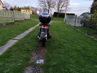 Aprilia Scarabeo 200ie - 8