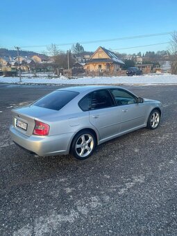 Subaru Legacy - 8
