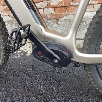 Elektrokolo SAVA s vadou motoru. Velikost L/19 - 8